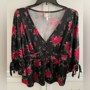 Floral Black and Red Women's Top Excellent Shape Size M